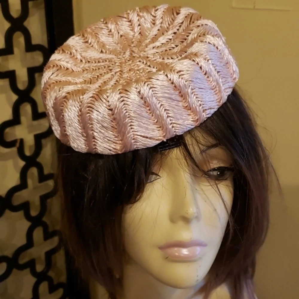 VINTAGE VOLK CHEZ HENRIETTE BLUSHY PINK PEACH PILLBOX